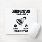 Grappige badmintonspeler houdt van shuttle-ontwerp muismat (Met muis)