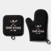 Grappige BBQ Gepersonaliseerde Barbecue Keuken Din Ovenwant & Pannenlap Set (Voorkant)
