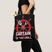 Grappige BBQ Zeilkapitein Van De Grill Tote Bag (Dichtbij)