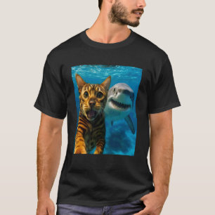 Grappige Bengal Kat Selfie met Haaien Oceaan Liefh T-shirt