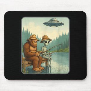 Grappige Bigfoot & Alien Vissende Ufo Meme  Muismat