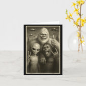 Grappige Bigfoot, Alien, & Yeti Sasquatch Rock On Kaart (Gele Bloem)