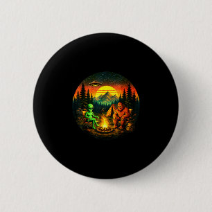 Grappige bigfoot buitenaardse camping retro ufo ka ronde button 5,7 cm