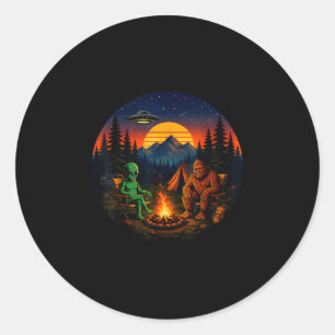 Grappige bigfoot buitenaardse camping retro ufo ka ronde sticker