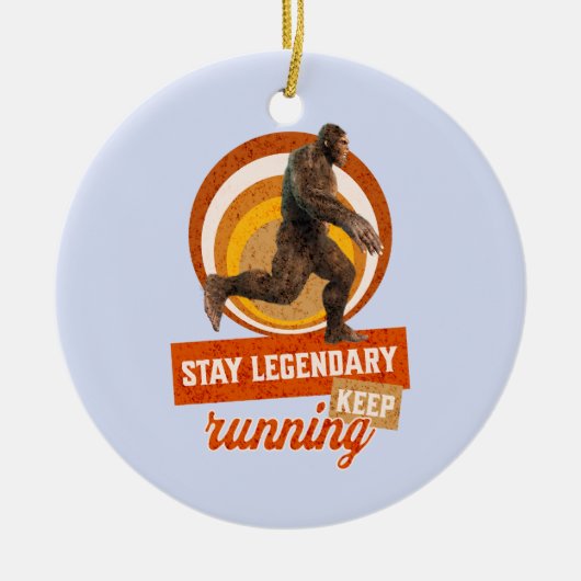Grappige Bigfoot Hardloop Motivatie Keramisch Ornament (Voorkant)