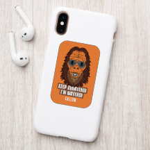 Grappige Bigfoot kijkt naar je camping