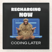 Grappige Bigfoot-programmeur die later codeert na  Glazen Onderzetter (Voorkant)
