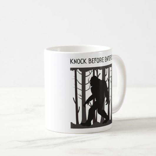 Grappige Bigfoot silhouet kloppen voor het invoere Koffiemok (Voorkant rechts)