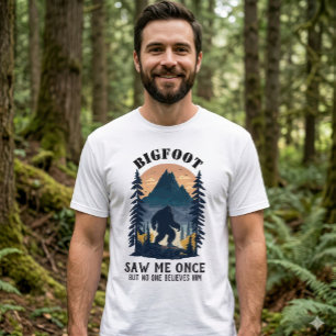 Grappige Bigfoot Zag Me Eens Maar Niemand Gelooft  T-shirt