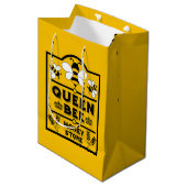 Grappige bijenhoning koningin bij medium cadeauzakje (Voorkant Gekanteld)