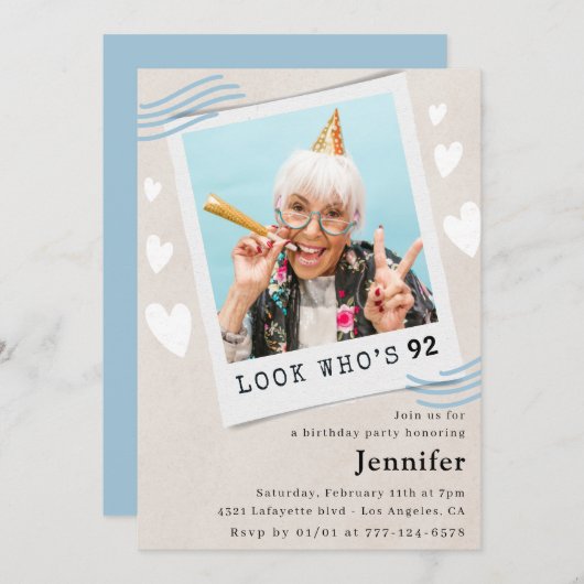Grappige blauwe look wie is 92 Foto 92e verjaardag Kaart (Voorkant / Achterkant)