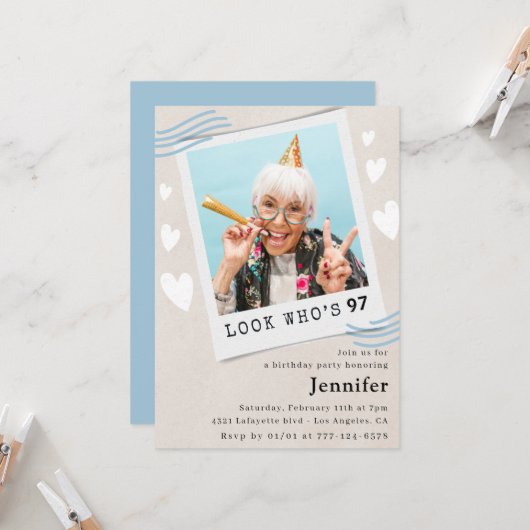 Grappige blauwe look wie is 97 Foto 97e verjaardag Kaart (Voorkant / Achterkant in situ)