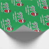 Grappige bocce bal met kerstmuts cartoon kerst cadeaupapier (Hoek)