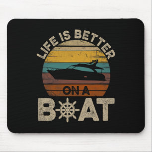 Grappige boot Retro geschenken Het leven is beter Muismat