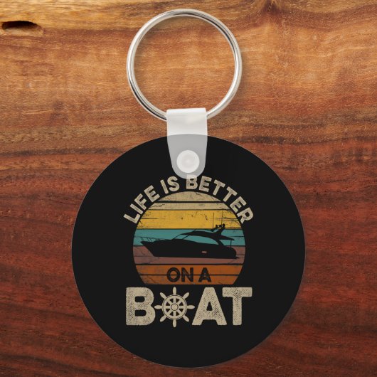Grappige boot Retro geschenken Het leven is beter  Sleutelhanger (Voorkant)