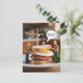 Grappige bouwvakkers maken een broodje briefkaart (Staand voorkant)