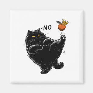 Grappige boze zwarte kat die geen koningen is in A Magneet