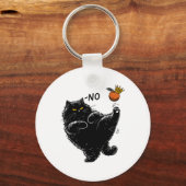 Grappige boze zwarte kat die geen koningen is in A Sleutelhanger (Voorkant)