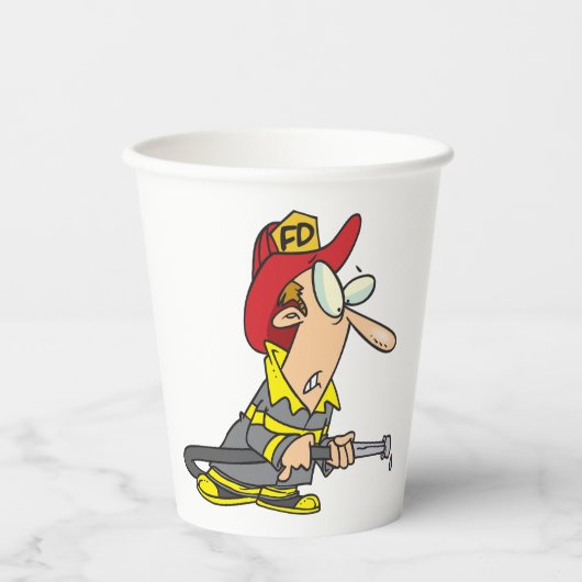 Grappige brandweerman met slang Emergency Responde Papieren Bekers (Voorkant)