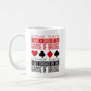 Grappige Bridge Player Club verpletterd spel van b Koffiemok