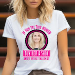 Grappige Bruid Afscheid Als Meisje Feestje T-shirt<br><div class="desc">Vier de aanstaande bruid met ons Grappige Bruid Bachelorette Party Shirt! Dit speelse en stijlvolle shirt heeft een leuk ontwerp met de foto van de bruid, waardoor het de perfecte outfit is voor Team Bruid, bruidsmeisjes, getuige en al haar beste vriendinnen. Gemaakt in een chic zwart en roze kleurenpalet, is...</div>