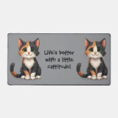 Grappige Calico Kitten met Cattitude Bureaumat (Voorkant)