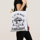 Grappige camper slogan camping drink gezegden tote bag (Dichtbij)