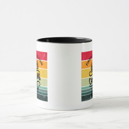 Grappige campingcrew slogan fun camper vrienden mok (Midden)