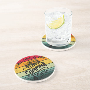 Grappige campingcrew slogan fun camper vrienden zandsteen onderzetter