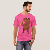 Grappige Capybara met zonnebril op trompet T-shirt (Voorkant volledig)