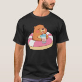 Grappige Capybara op zwembad Float Drink Bubble Te T-shirt (Voorkant)