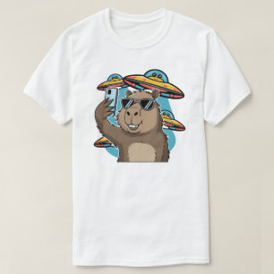 Grappige Capybara Selfie met UFO Alien Ruimteschip T-shirt