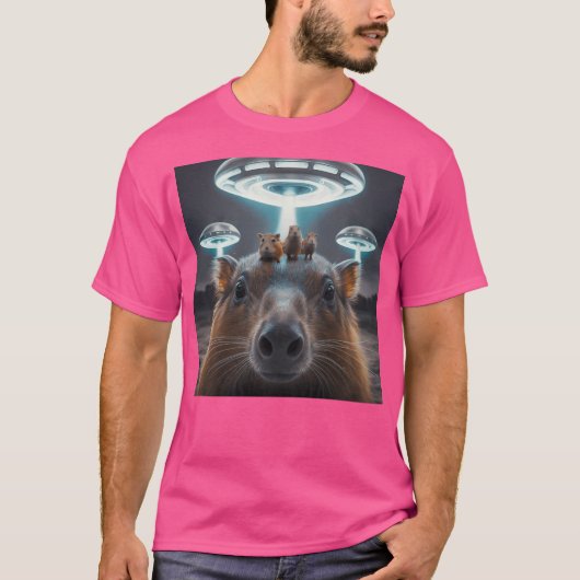 Grappige Capybara Selfie met UFO's Weird T-shirt (Voorkant)
