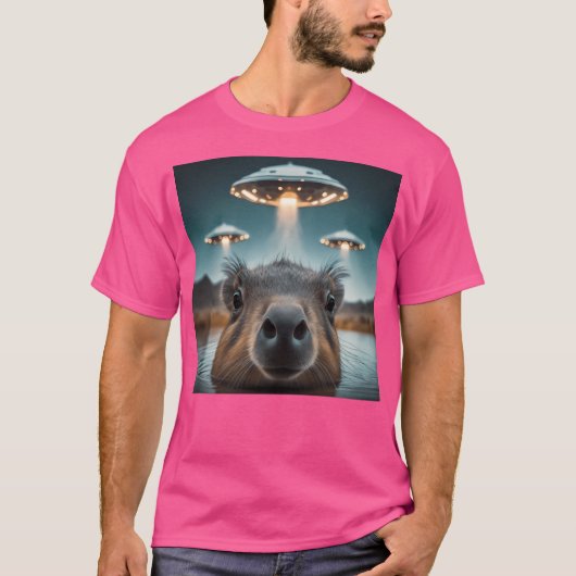 Grappige Capybara Selfie met UFO's Weird T-shirt (Voorkant)