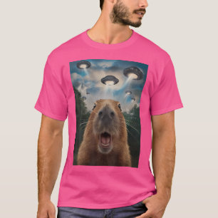 Grappige Capybara Selfie Ufo Alien Humor Print Art T-shirt