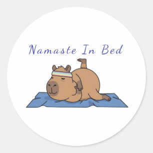 Grappige Capybara Yoga Sticker – Namaste In Bed