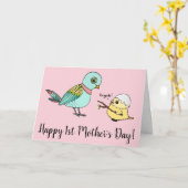 Grappige Cartoon Bird Happy First Moederdag Kaart (Gele Bloem)