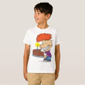 Grappige Cartoon Boy met Chocolade Verjaardagstaar T-shirt (Voorkant volledig)