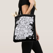 Grappige cartoon gezichten l Zwart-wit Tote Bag (Dichtbij)
