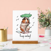 Grappige cavia houden glimlachende regen dansende acryl bord (Huwelijk)