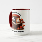 Grappige cavia's die onder rode paddenstoelen leze mok (Voorkant links)