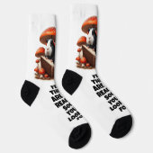 Grappige cavia's die onder rode paddenstoelen leze sokken (Rechts)