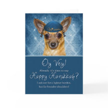 Grappige Chihuahua met een Jarmulke tijdens Hanukk