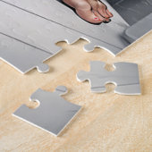 Grappige chimpansee op een toilet legpuzzel (Zijkant)