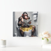 Grappige chimpansee op een wc-klok, vierkante klok (Huis)