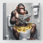 Grappige chimpansee op een wc-klok, vierkante klok (Voorkant)