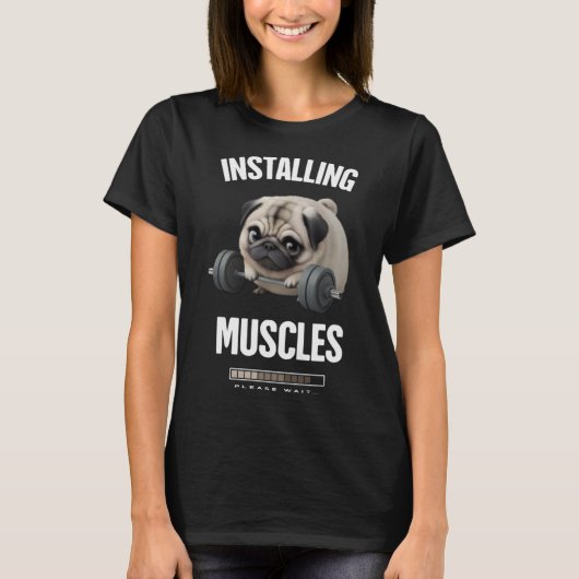 Grappige Chubby Mopshond Probeert Barbell Installi T-shirt (Voorkant)