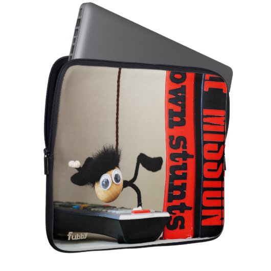 Grappige close up van 'Mission Impossible' Fubby Laptop Sleeve (Voorkant Rechts)