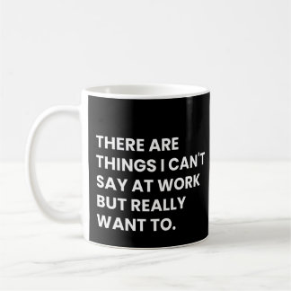 Grappige collega's en teamleden werk zeggen koffiemok
