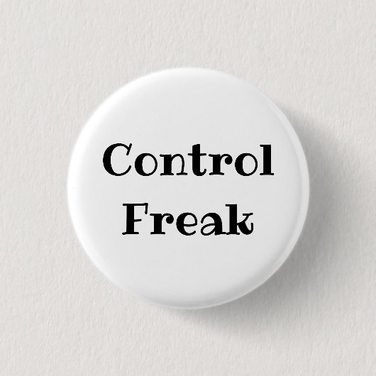Grappige 'Control Freak' Speldje voor op kantoor (Voorkant)